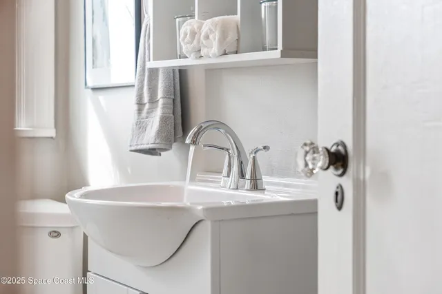 $799,900 | 121 Circle Drive, Cocoa, FL 32922