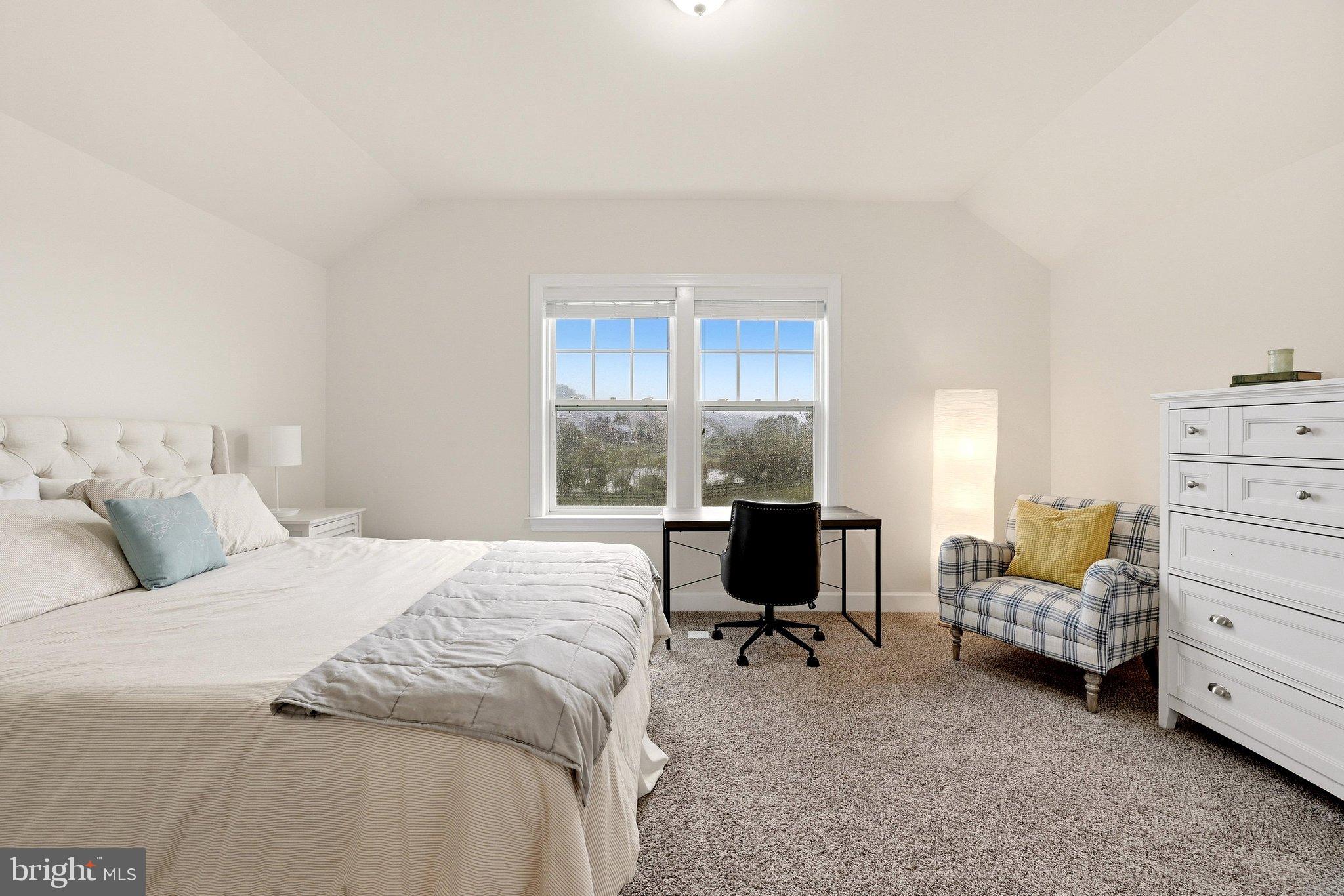 15547 Montresor Road Leesburg, VA 20176 - Photo 40 of 92 4th floor bedroom - ideal guest suite