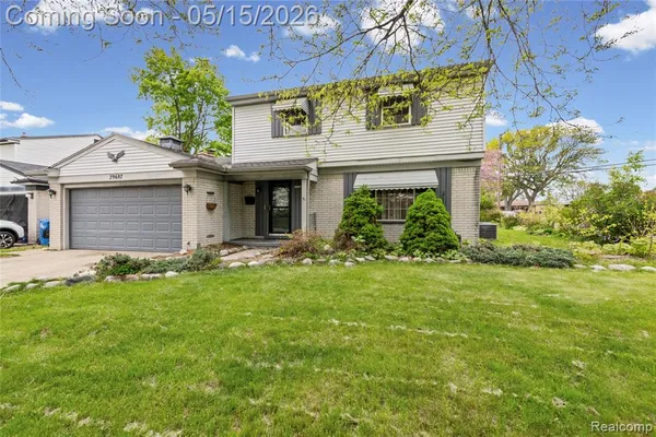 $335,000 | 29687 Boewe Drive, Warren, MI 48092