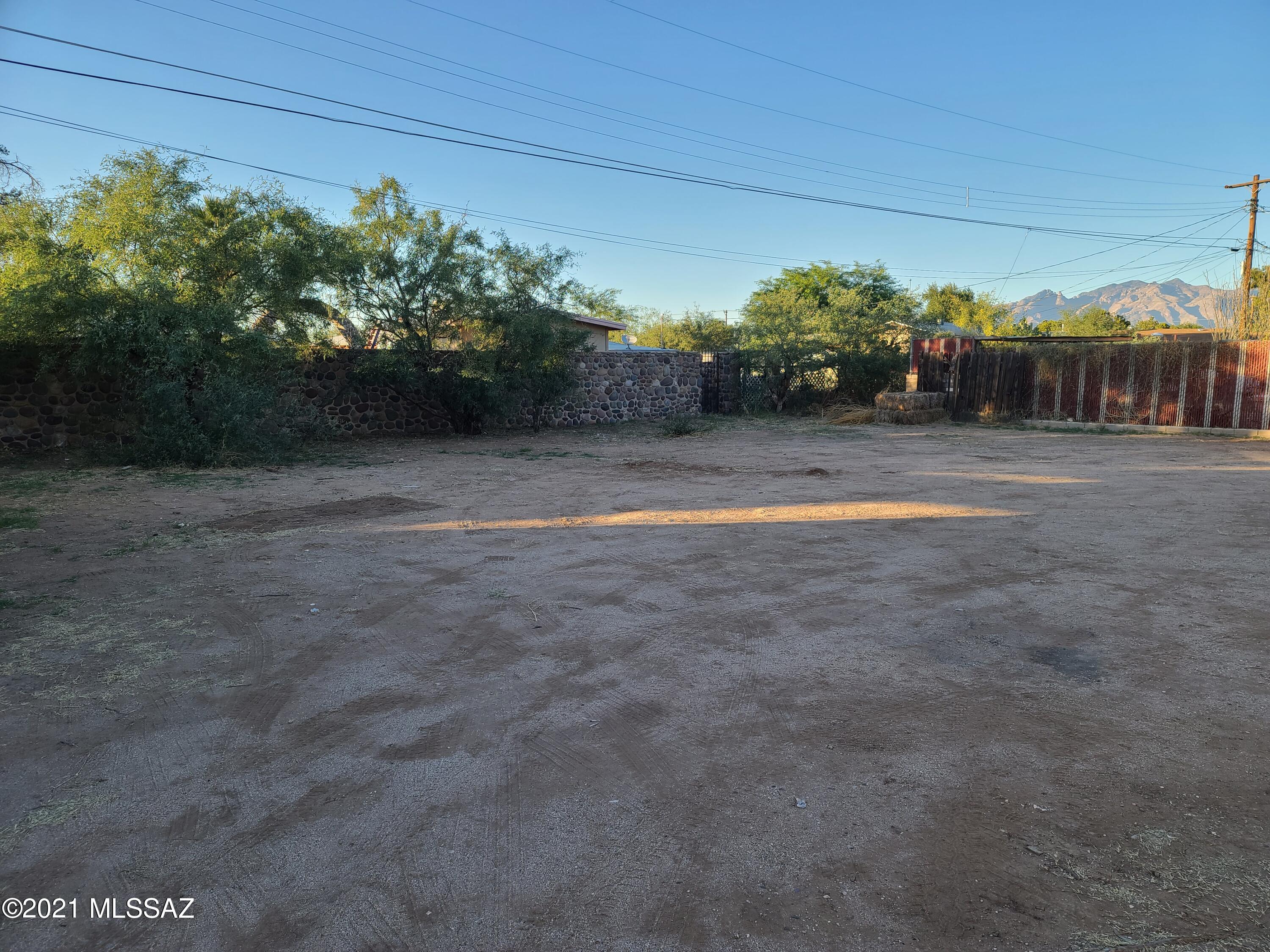 2002 South Howard Stravenue Tucson, AZ 85713 - Photo 28 of 31