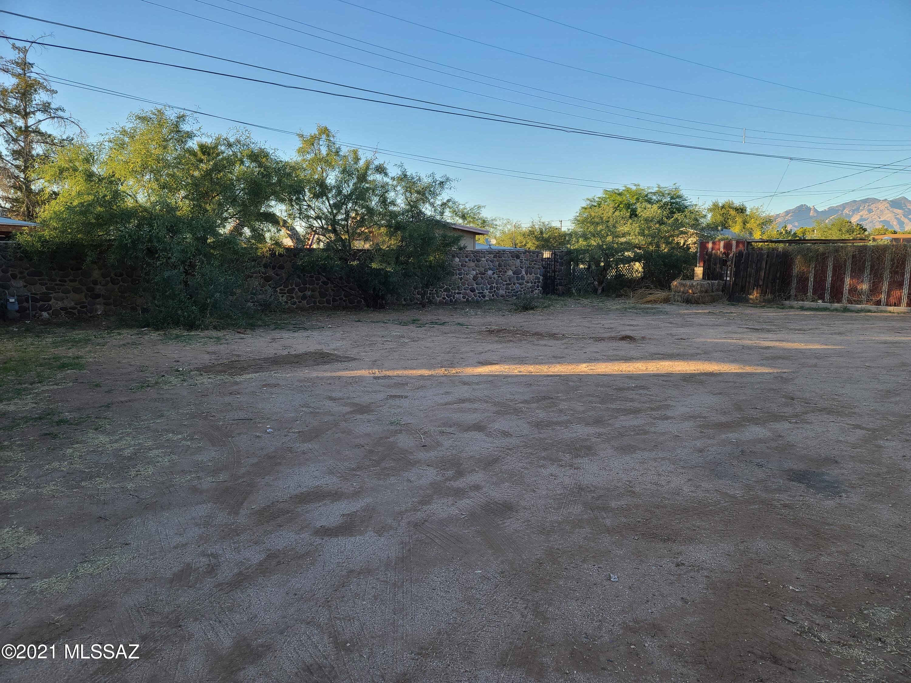 2002 South Howard Stravenue Tucson, AZ 85713 - Photo 29 of 31