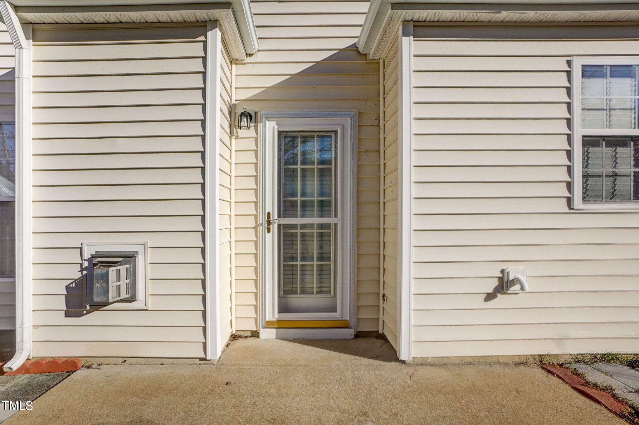 728 Trout Lilly Place Raleigh, NC 27610 - Photo 32 of 34 39-web-or-mls-Trout Lilly Pl-039