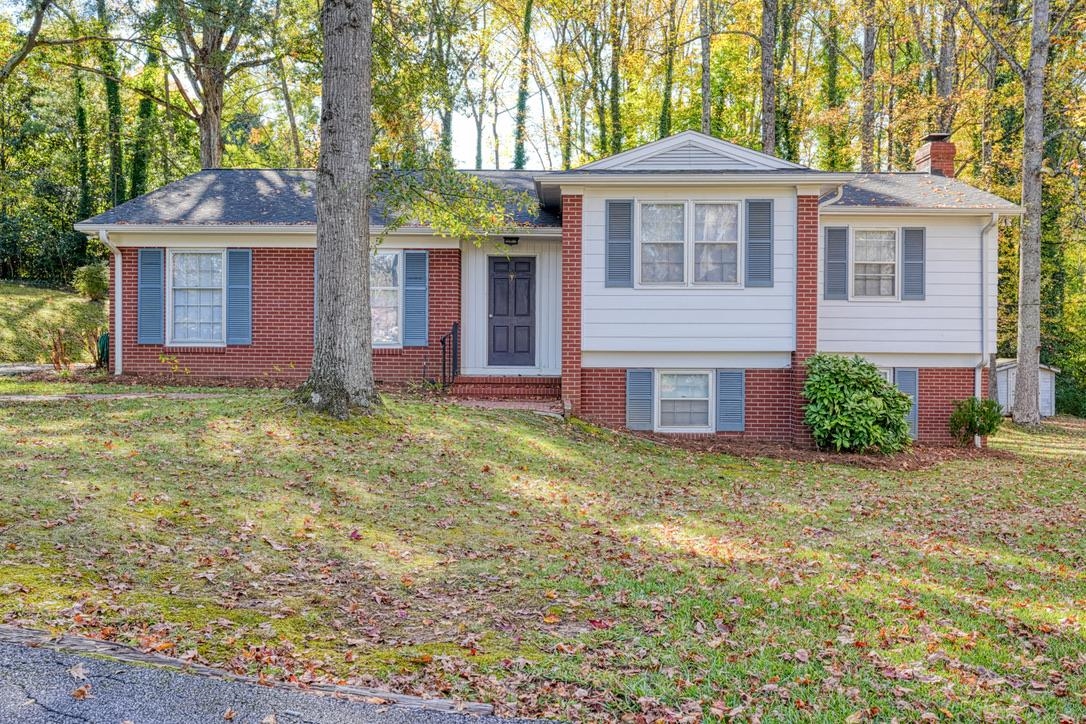1105 Partridge Road Spartanburg, SC 29302 - Photo 1 of 50 Gallery Image 1