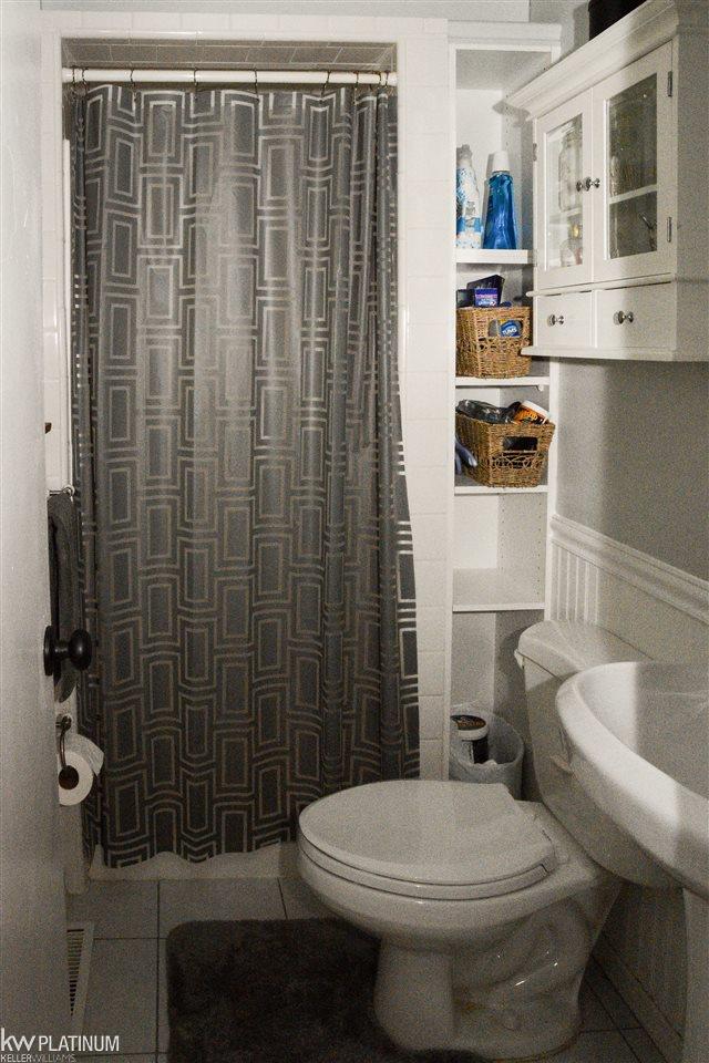 2650 Mohawk Lane Rochester Hills, MI 48306 - Photo 25 of 35