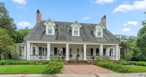 $1,549,500 | 5376 Live Oak Drive, St. Francisville, LA 70775