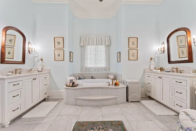 $1,549,500 | 5376 Live Oak Drive, St. Francisville, LA 70775