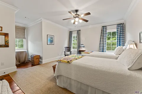 $1,549,500 | 5376 Live Oak Drive, St. Francisville, LA 70775