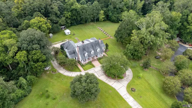 $1,549,500 | 5376 Live Oak Drive, St. Francisville, LA 70775