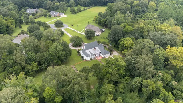 $1,549,500 | 5376 Live Oak Drive, St. Francisville, LA 70775