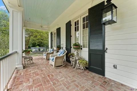 $1,549,500 | 5376 Live Oak Drive, St. Francisville, LA 70775