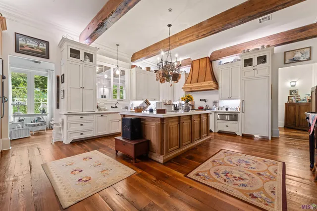 $1,549,500 | 5376 Live Oak Drive, St. Francisville, LA 70775