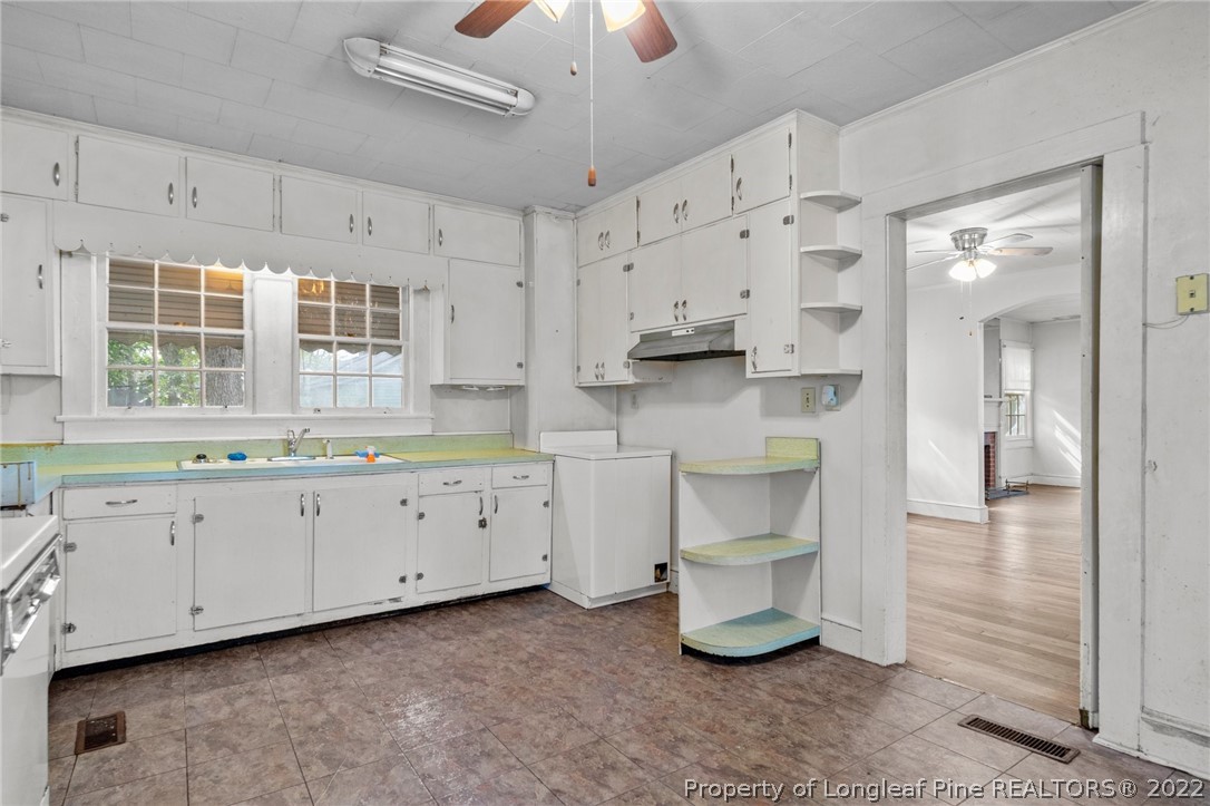402 Bunnlevel Erwin Road Bunnlevel, NC 28323 - Photo 13 of 21 Gallery Image 13