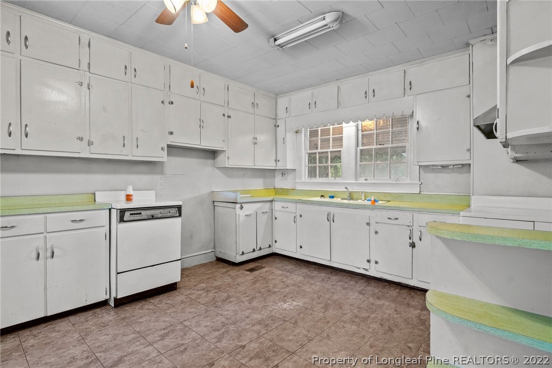 402 Bunnlevel Erwin Road Bunnlevel, NC 28323 - Photo 14 of 21 Gallery Image 14