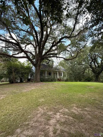 $575,000 | 7735 A Old Tunica Road, St. Francisville, LA 70775