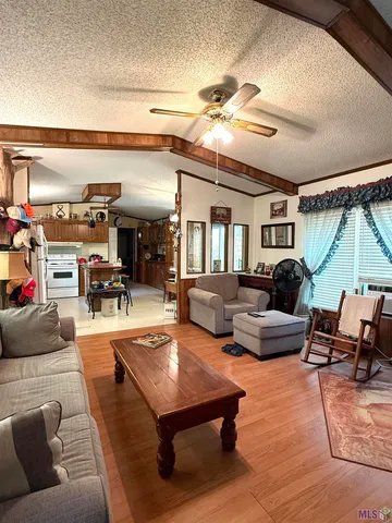 $575,000 | 7735 A Old Tunica Road, St. Francisville, LA 70775