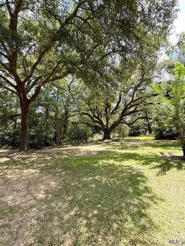 $575,000 | 7735 A Old Tunica Road, St. Francisville, LA 70775