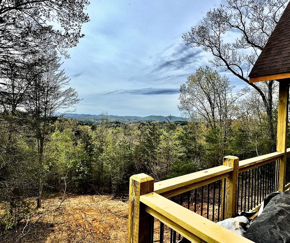 29 Crimson Oak Ridge Murphy, NC 28906 - Photo 1 of 23 Main View