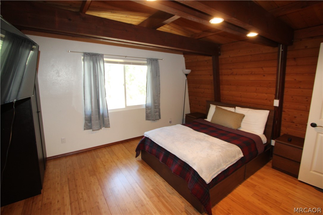 255 Riverside Avenue Sugarloaf, CA 92386 - Photo 9 of 19 Gallery Image 9