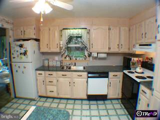 618 Mock Road Pottstown, PA 19464 - Photo 4 of 5 Gallery Image 4