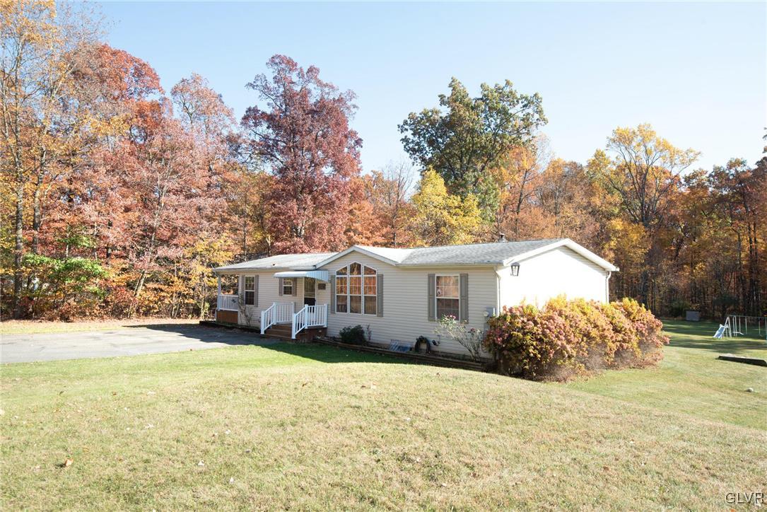 9222 North Loop Road Slatington, PA 18080 - Photo 2 of 27 Gallery Image 2