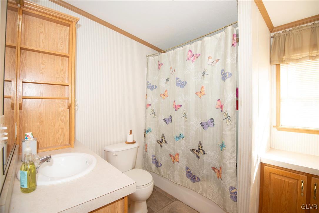 9222 North Loop Road Slatington, PA 18080 - Photo 21 of 27 Gallery Image 21