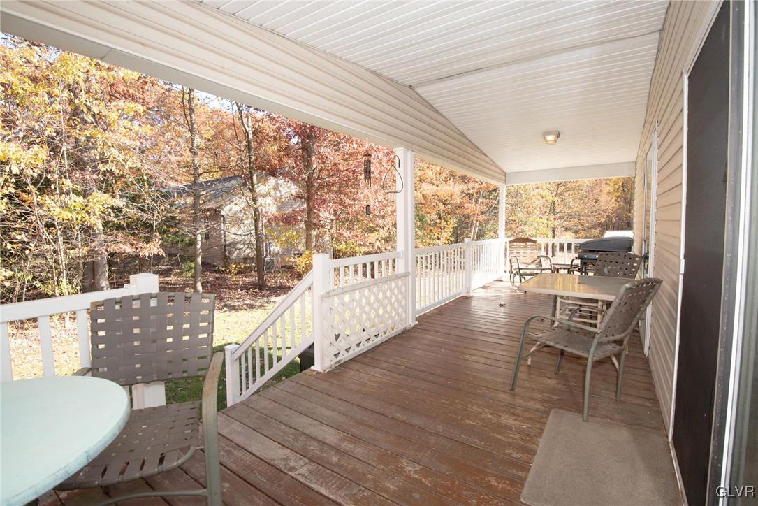 9222 North Loop Road Slatington, PA 18080 - Photo 3 of 27 Gallery Image 3