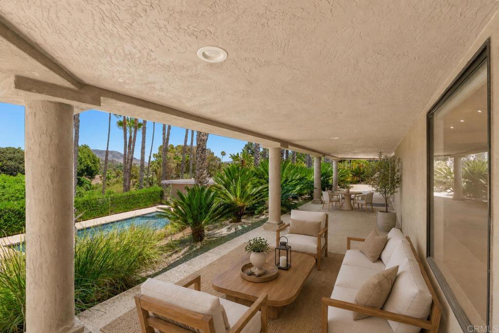 17517 El Vuelo Rancho Santa Fe, CA 92067 - Photo 13 of 16