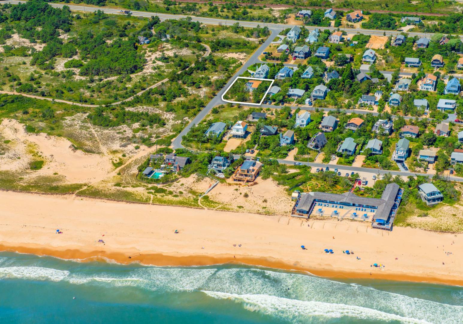 a view of an outdoor space