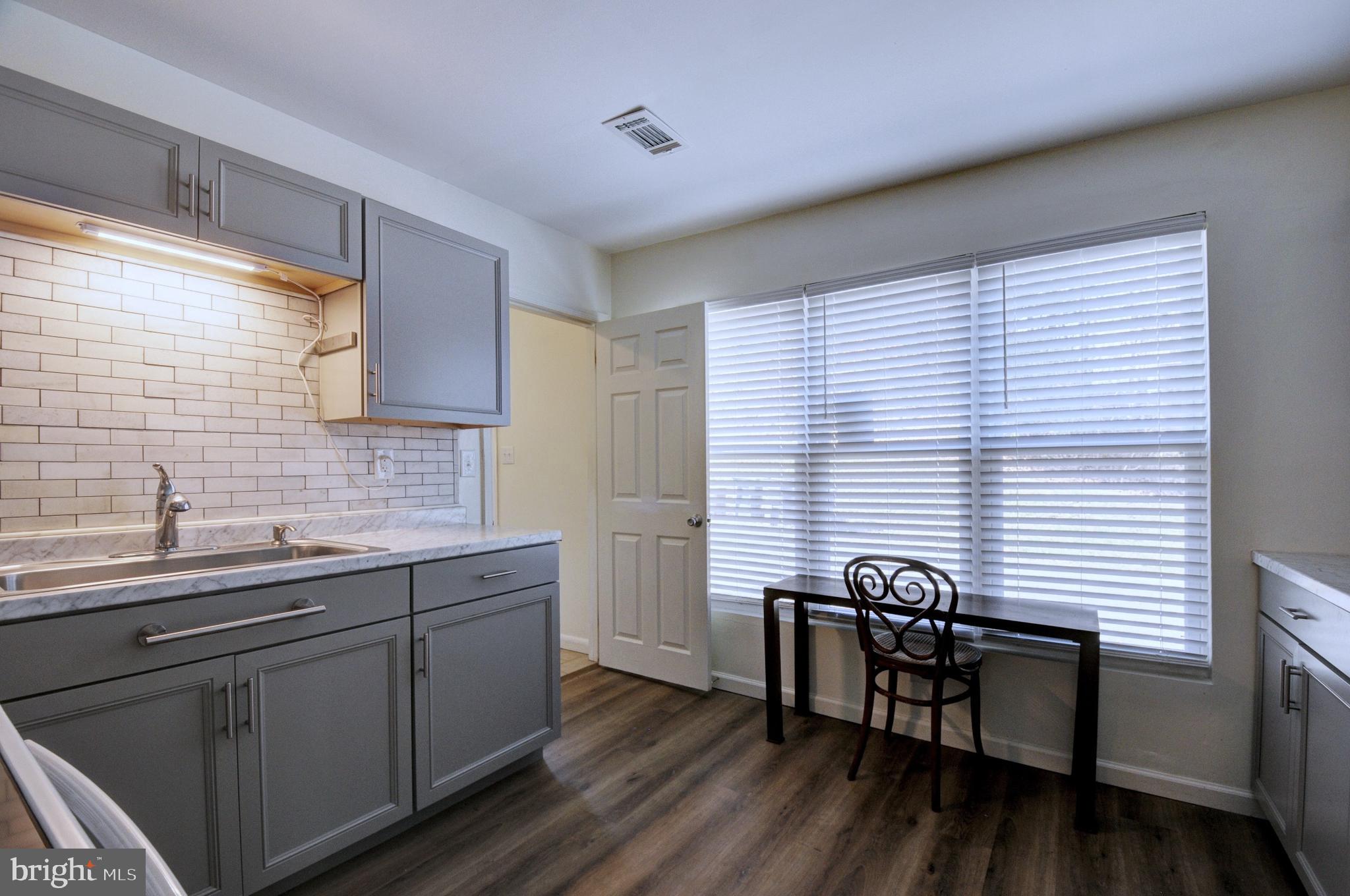 211 Ranger Court Winchester, VA 22602 - Photo 13 of 73 Kitchen