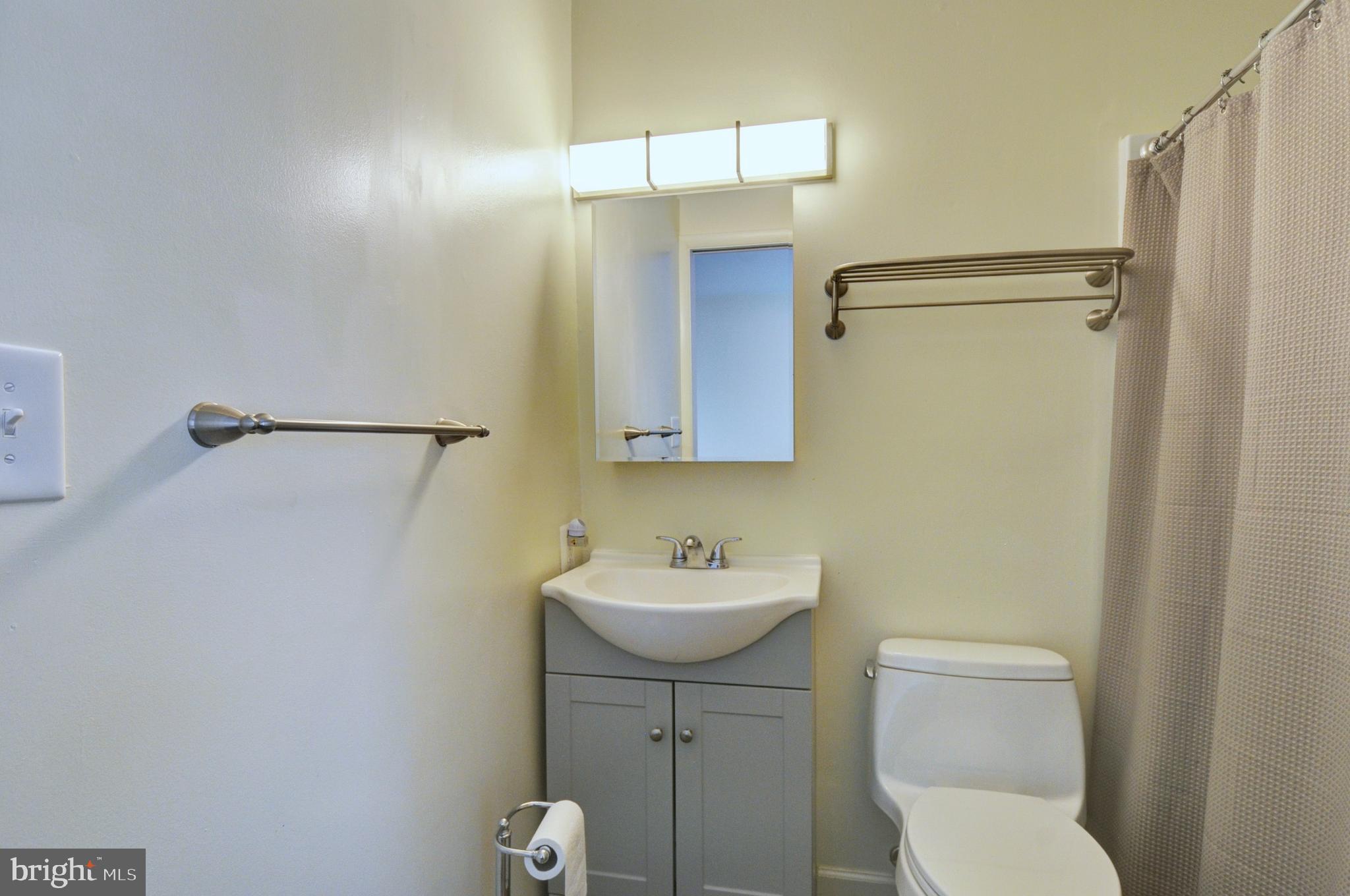 211 Ranger Court Winchester, VA 22602 - Photo 18 of 73 Full bath