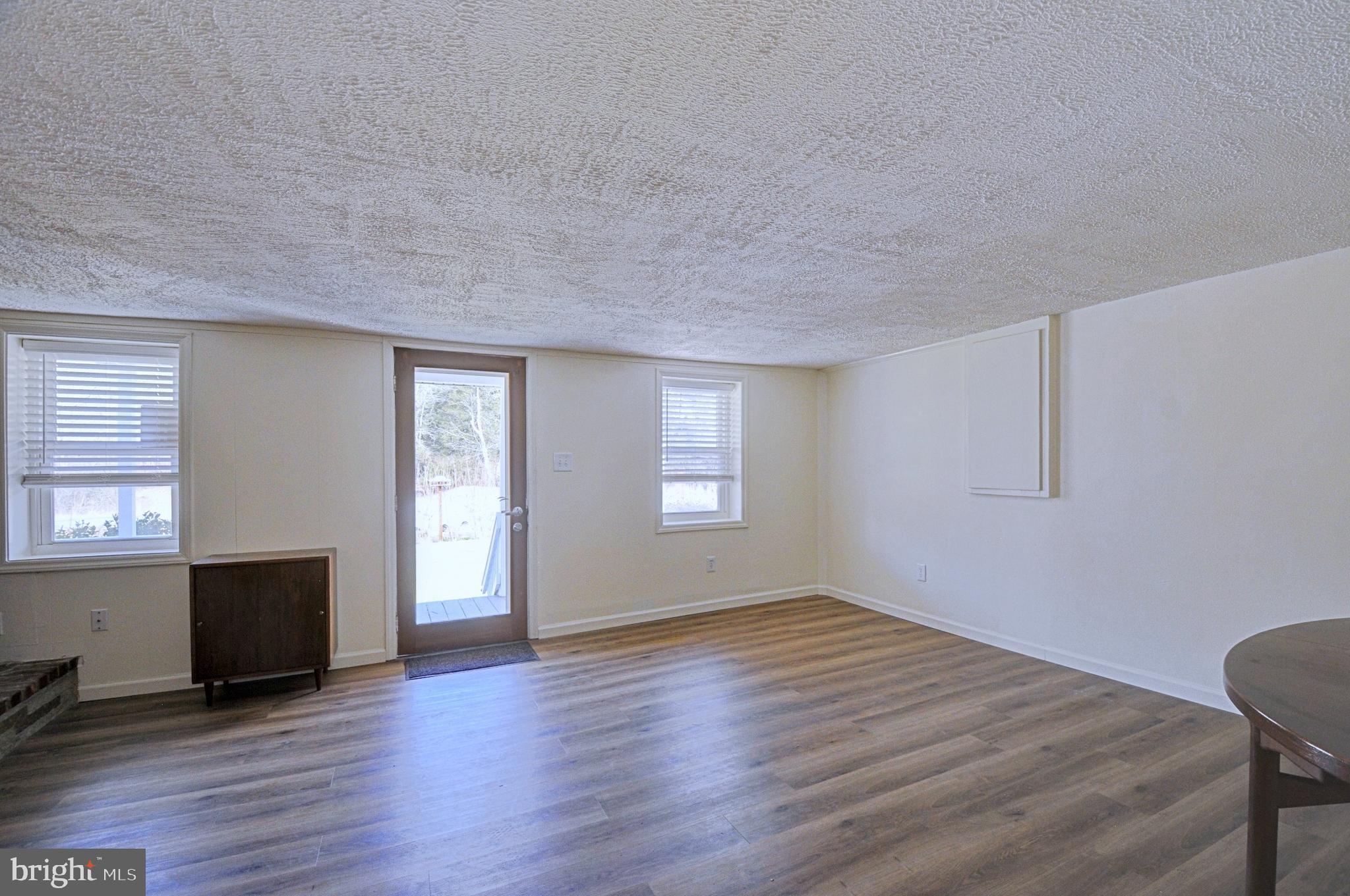 211 Ranger Court Winchester, VA 22602 - Photo 20 of 73 Livingroom with front door view