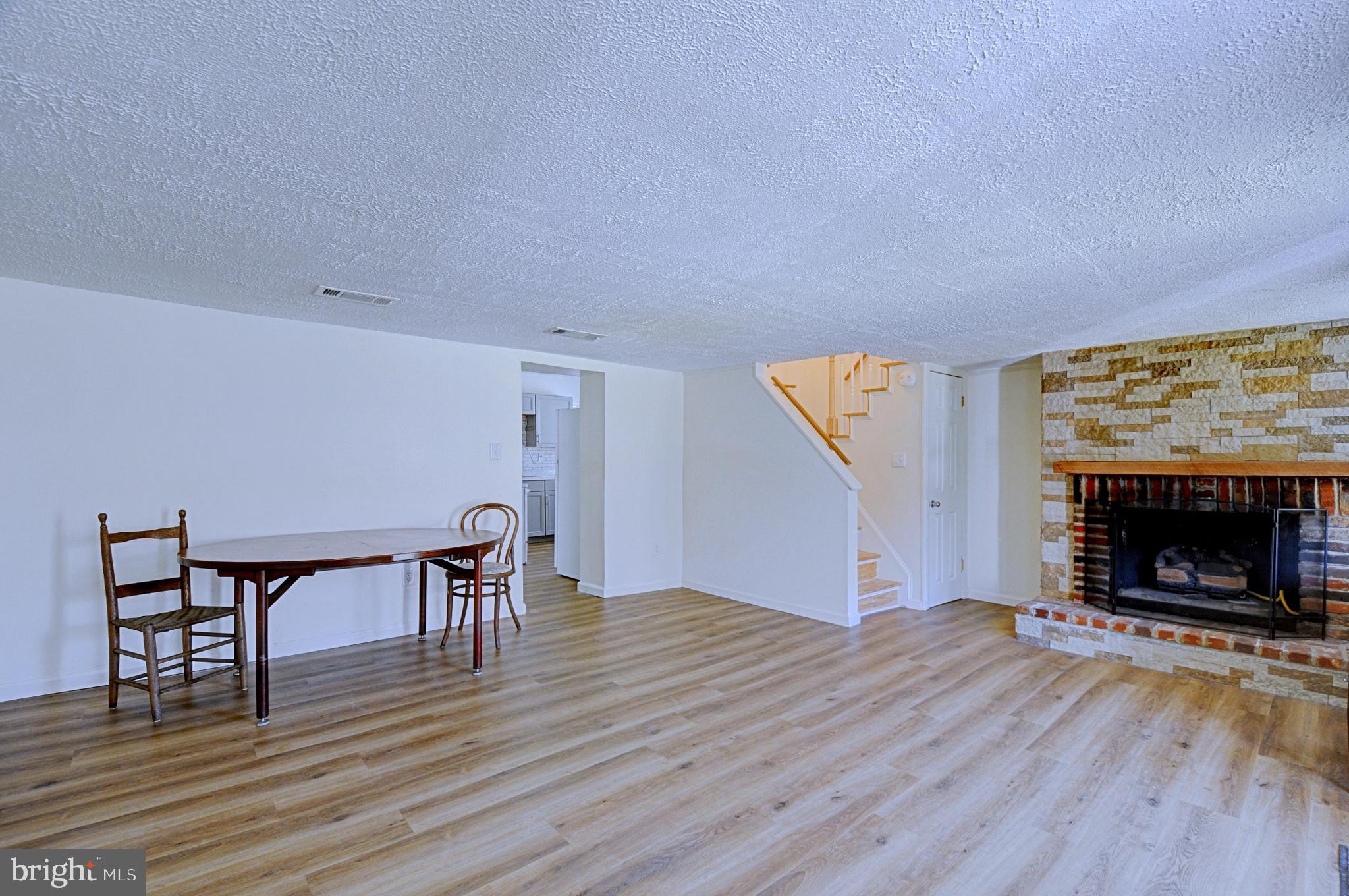 211 Ranger Court Winchester, VA 22602 - Photo 22 of 73 Livingroom with Gas Fireplace