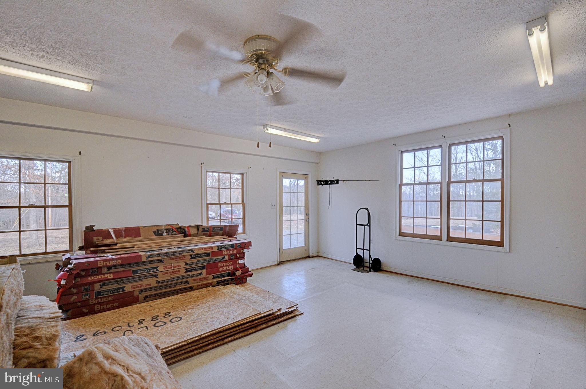 211 Ranger Court Winchester, VA 22602 - Photo 53 of 73 Inside workshop