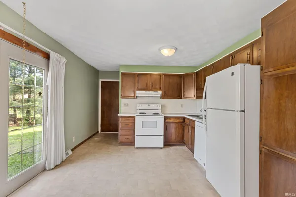 $260,000 | 53731 Pine Tree Court, Elkhart, IN 46514