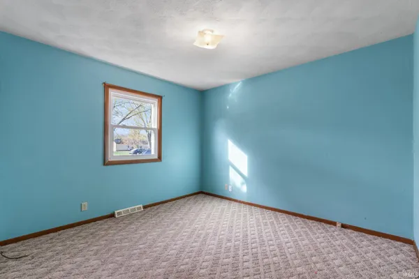 $260,000 | 53731 Pine Tree Court, Elkhart, IN 46514