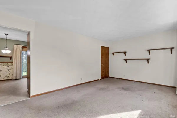 $260,000 | 53731 Pine Tree Court, Elkhart, IN 46514