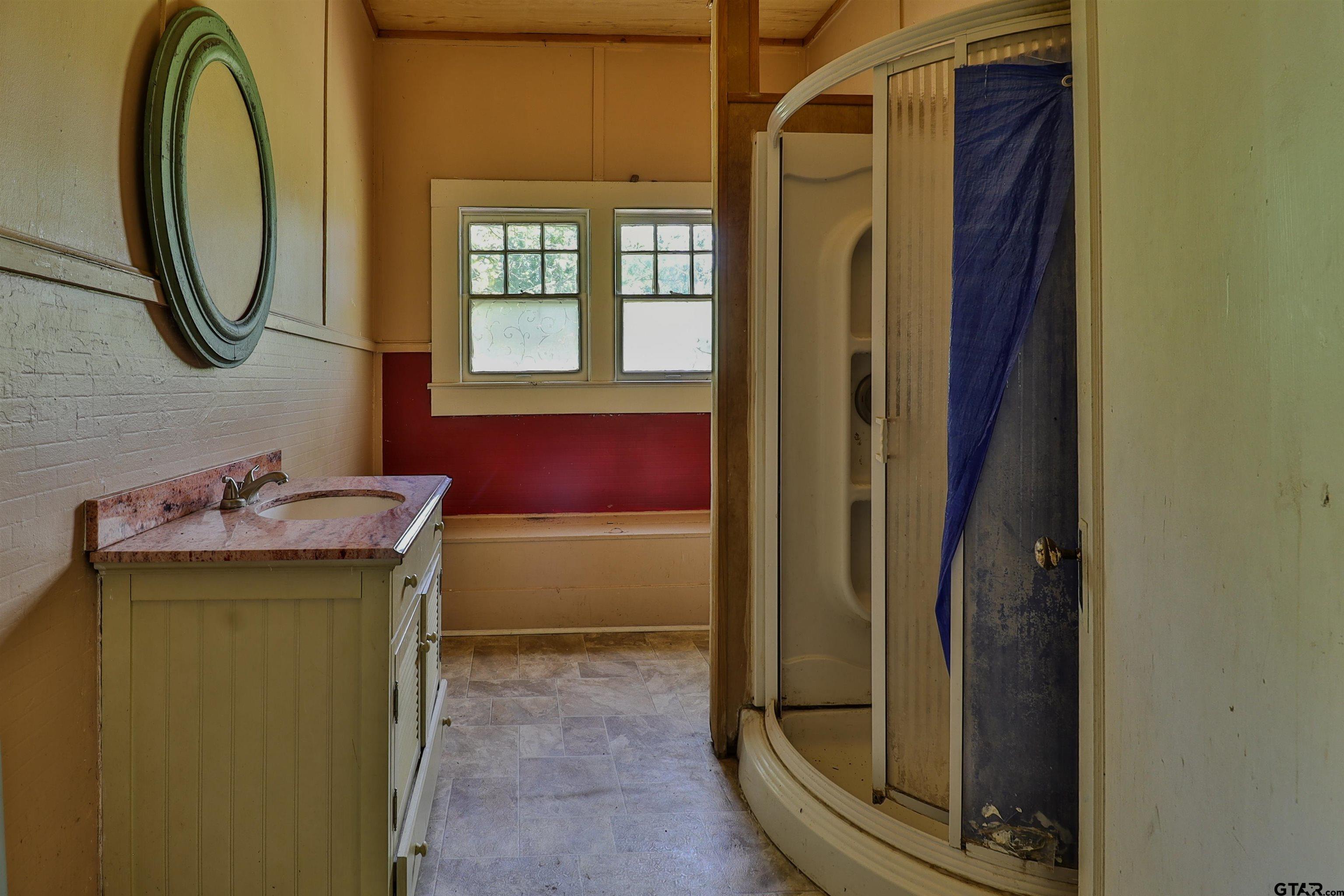 501 North Spring Street Grand Saline, TX 75140 - Photo 3 of 22