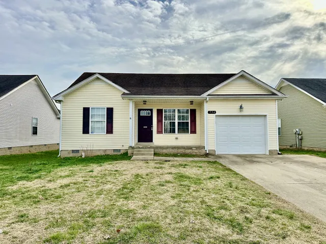 $1,525 | 534 Fox Trot Drive, Clarksville, TN 37042