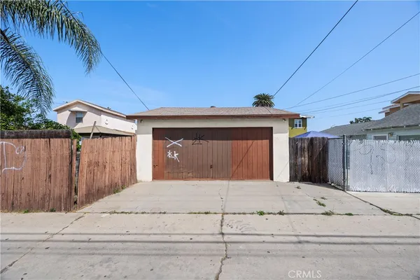 $675,000 | 2173 Olive Avenue, Long Beach, CA 90806