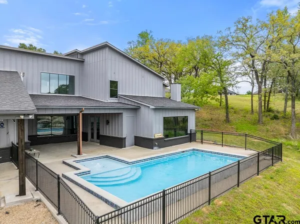 $995,000 | 24116 Sun Ridge Road, Lindale, TX 75771