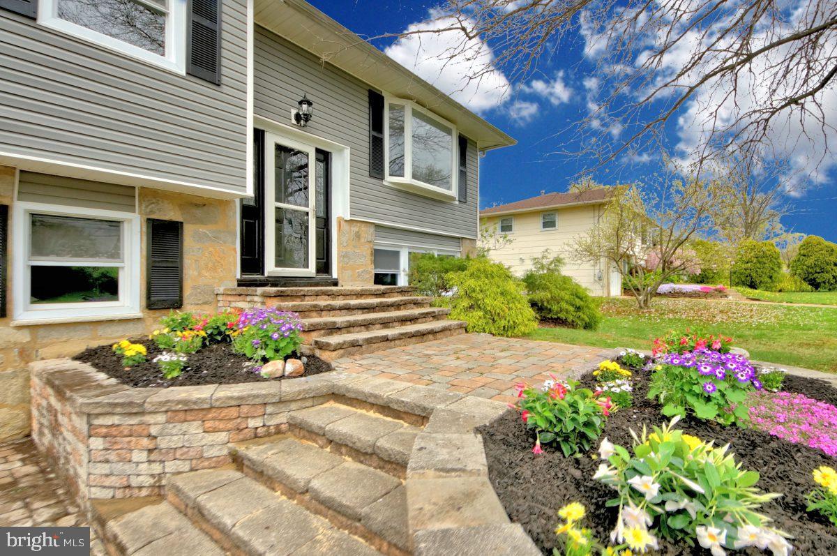 413 Pomona Road Cinnaminson, NJ 08077 - Photo 2 of 24 Gallery Image 2