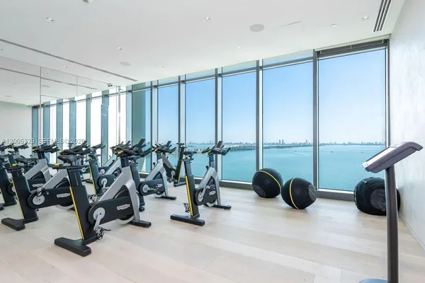 $11,000 | 3131 Northeast 7th Avenue, Unit 1406, Miami, FL 33137