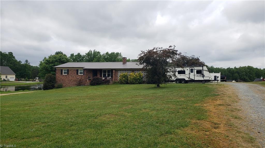 1202 Pilot School Road Thomasville, NC 27360 - Photo 1 of 15 Gallery Image 1