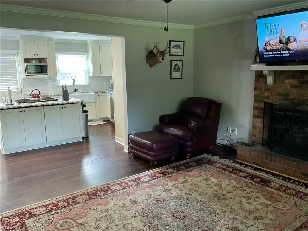 1202 Pilot School Road Thomasville, NC 27360 - Photo 5 of 15 Gallery Image 5