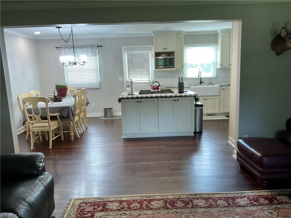 1202 Pilot School Road Thomasville, NC 27360 - Photo 6 of 15 Gallery Image 6