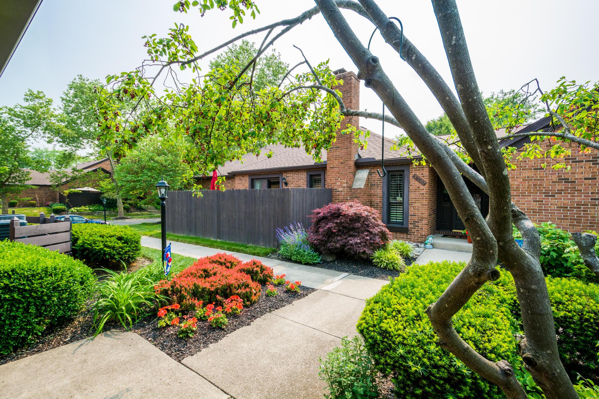 2118 Coach Road North, Unit 17 Columbus, OH 43220 - Photo 26 of 30 009-2118 Coach Rd N