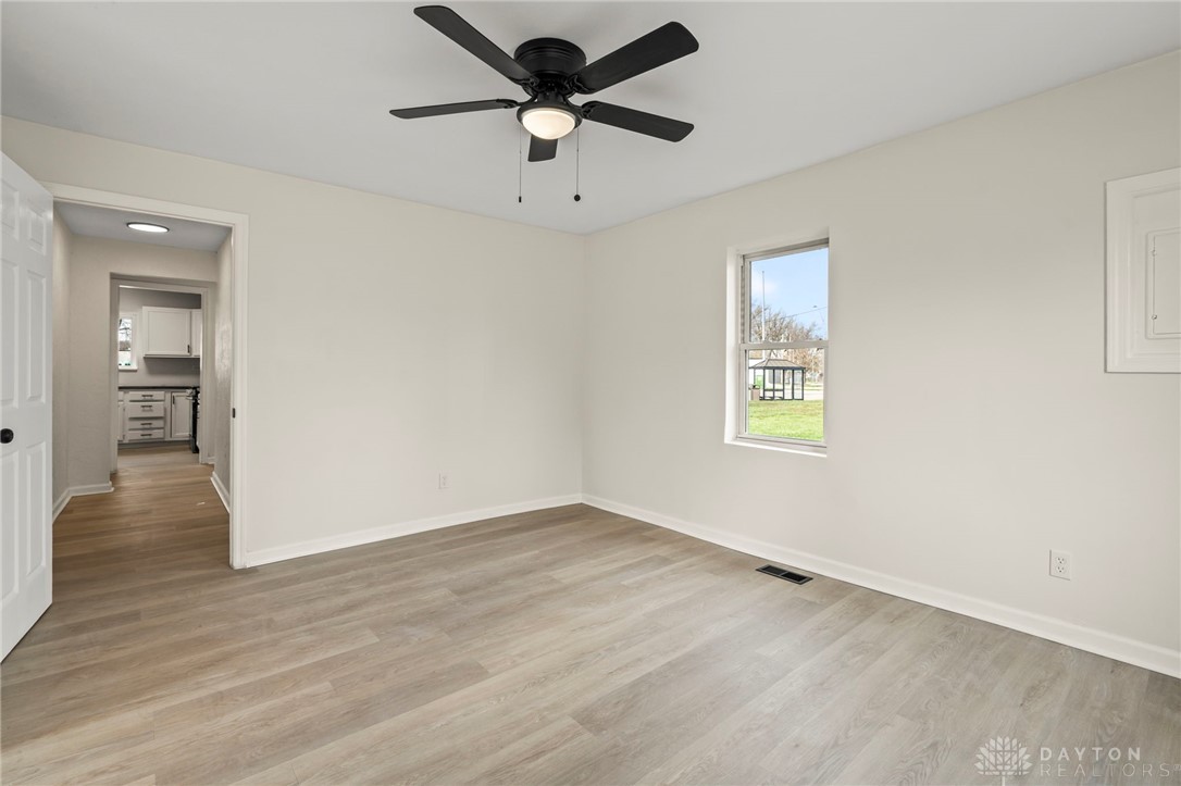 3417 Beechgrove Road Moraine, OH 45439 - Photo 5 of 43