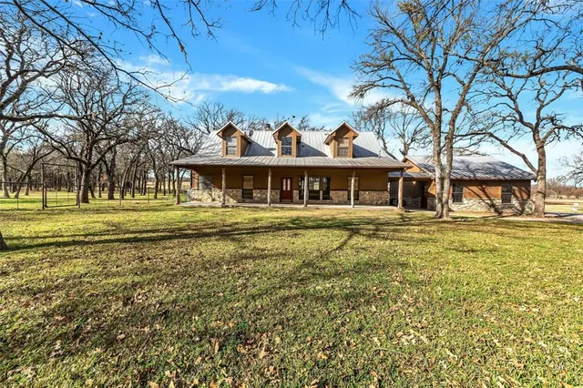 $765,000 | 131 County Road 4680, Boyd, TX 76023