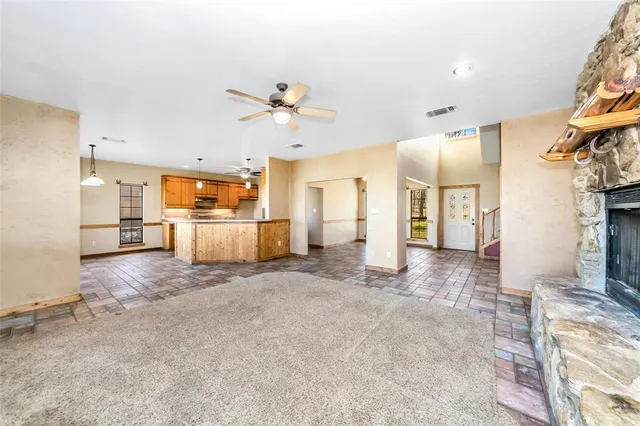 $765,000 | 131 County Road 4680, Boyd, TX 76023