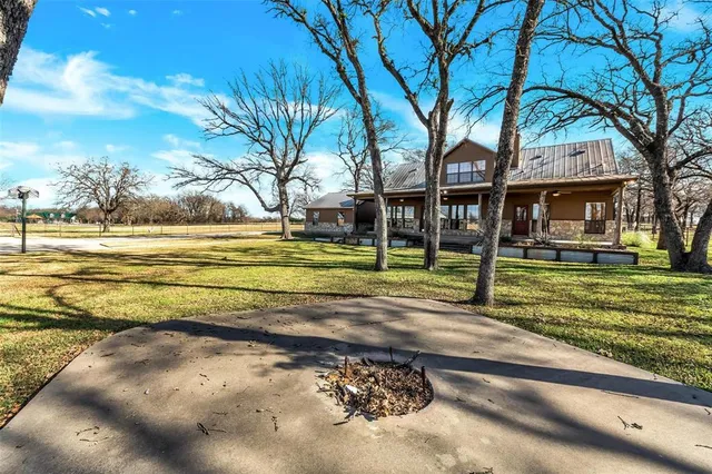$765,000 | 131 County Road 4680, Boyd, TX 76023